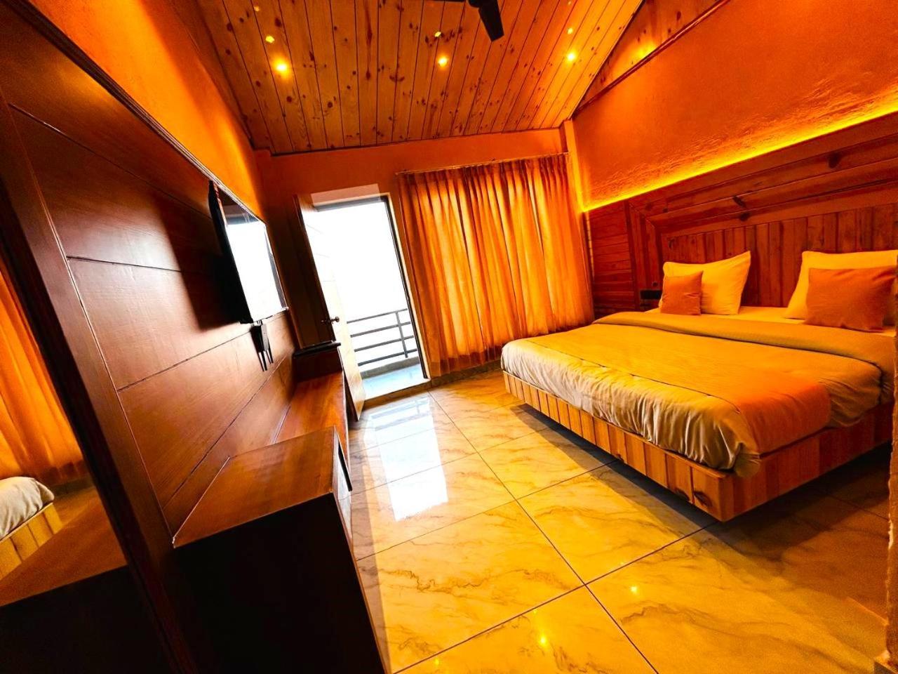 Living On The Edge A Luxury Stay Mussoorie Zewnętrze zdjęcie
