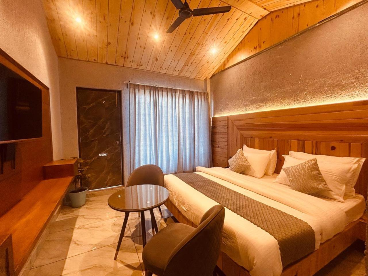 Living On The Edge A Luxury Stay Mussoorie Zewnętrze zdjęcie