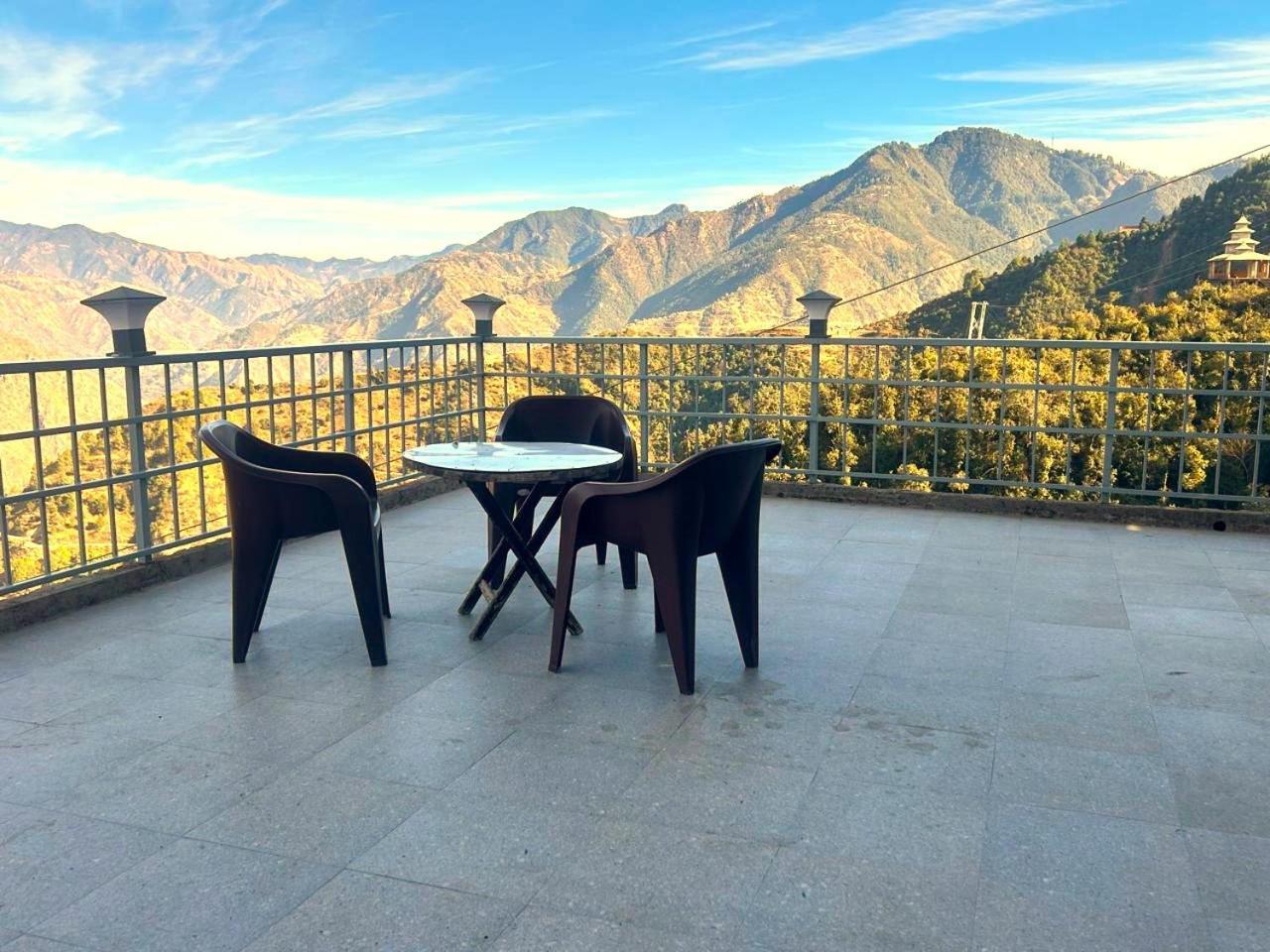 Living On The Edge A Luxury Stay Mussoorie Zewnętrze zdjęcie