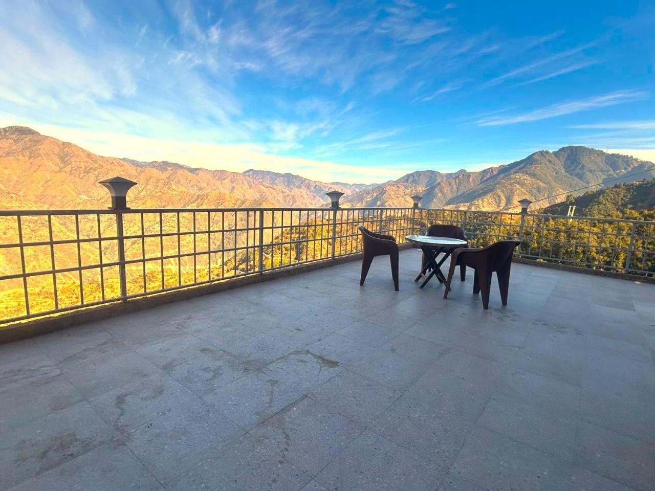 Living On The Edge A Luxury Stay Mussoorie Zewnętrze zdjęcie