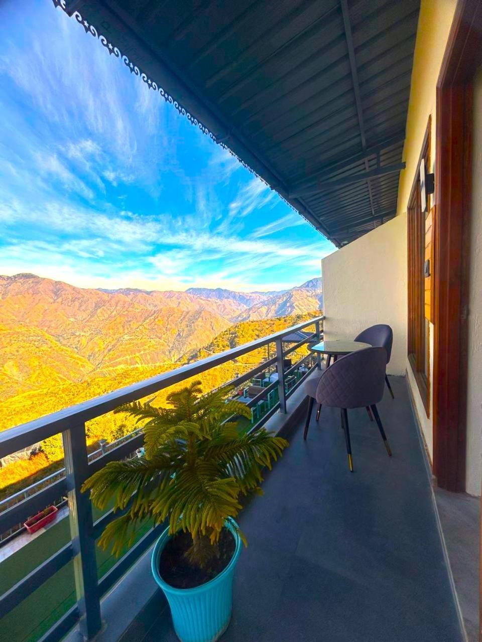 Living On The Edge A Luxury Stay Mussoorie Zewnętrze zdjęcie