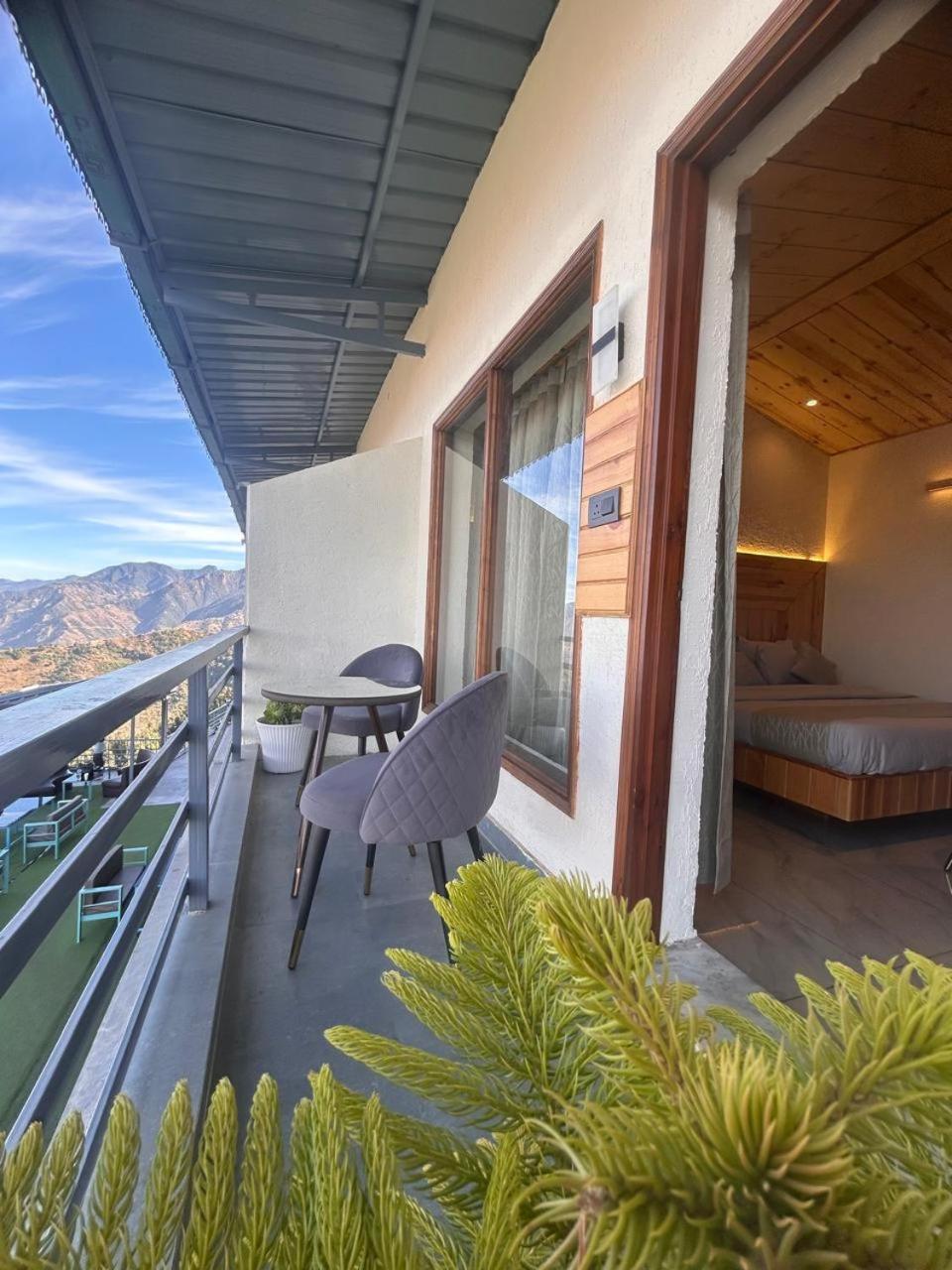 Living On The Edge A Luxury Stay Mussoorie Zewnętrze zdjęcie