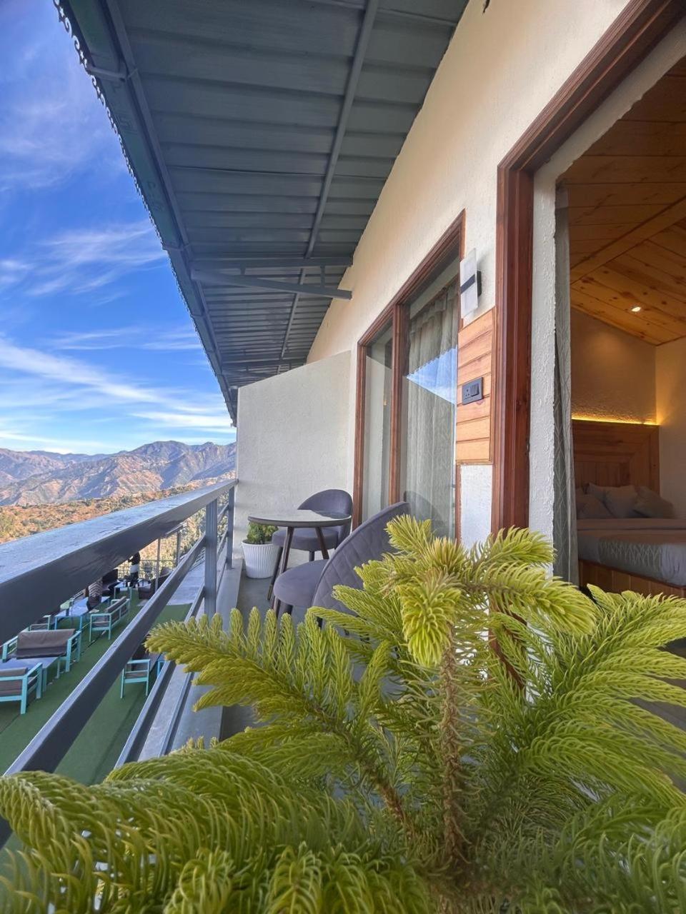Living On The Edge A Luxury Stay Mussoorie Zewnętrze zdjęcie